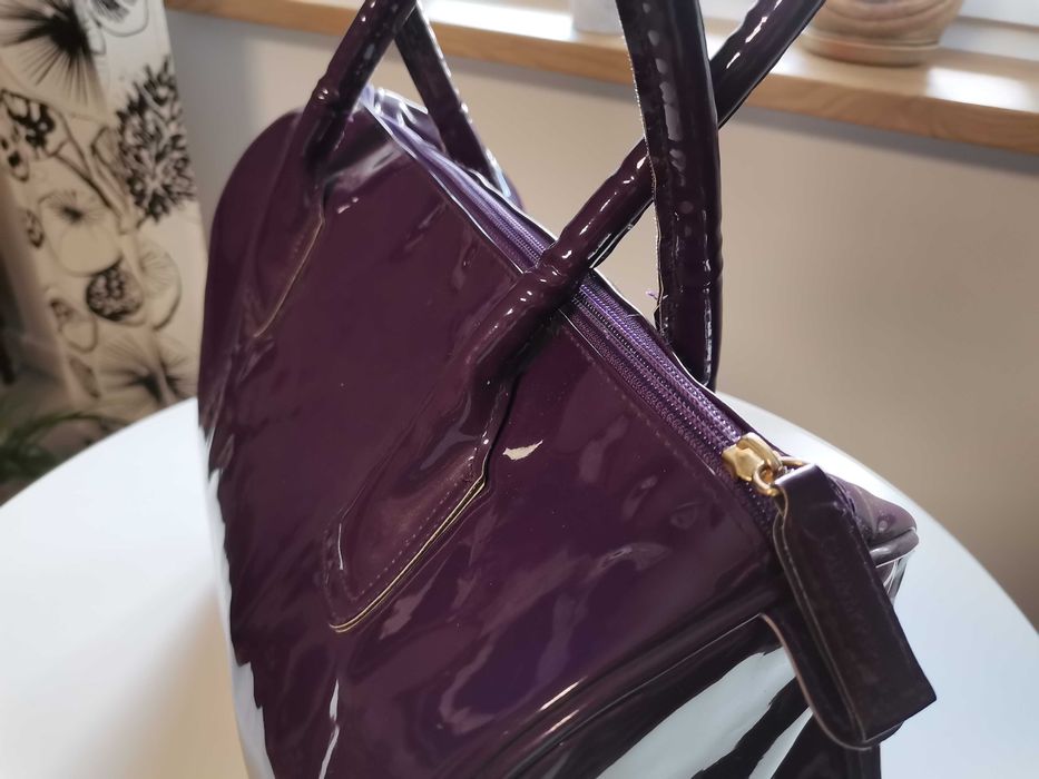 Torebka damska na różne okazje na innych aukcjach różne wzory i kolory