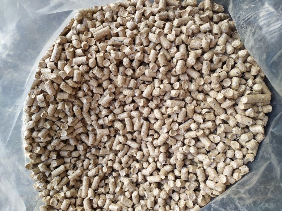 Przemysłowy tani pellet drzewny 6 mm 8 mm dostawa do klienta