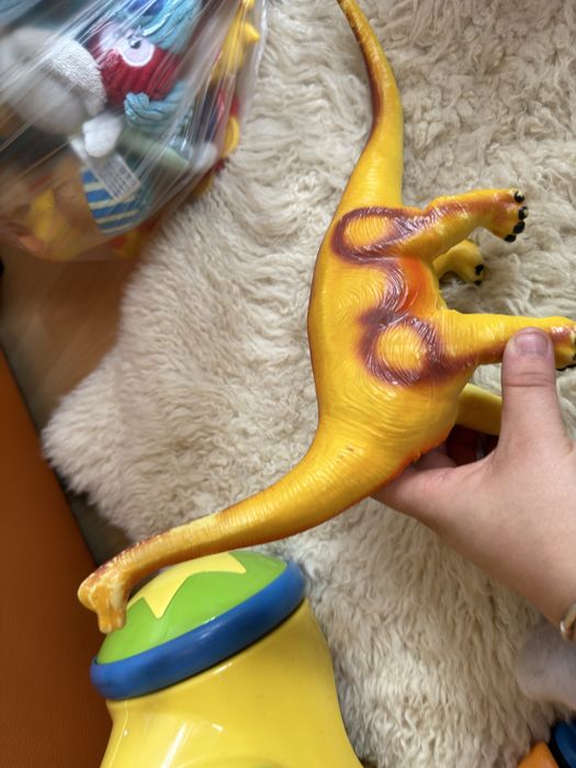 Oddam zabawki grzechotki