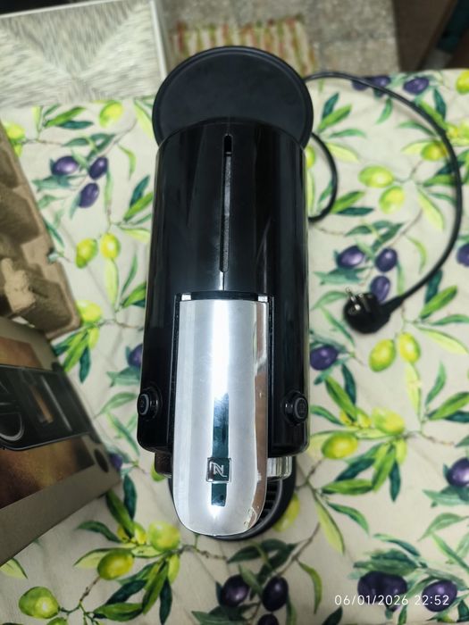 Maquina de café Nespresso CITIZ