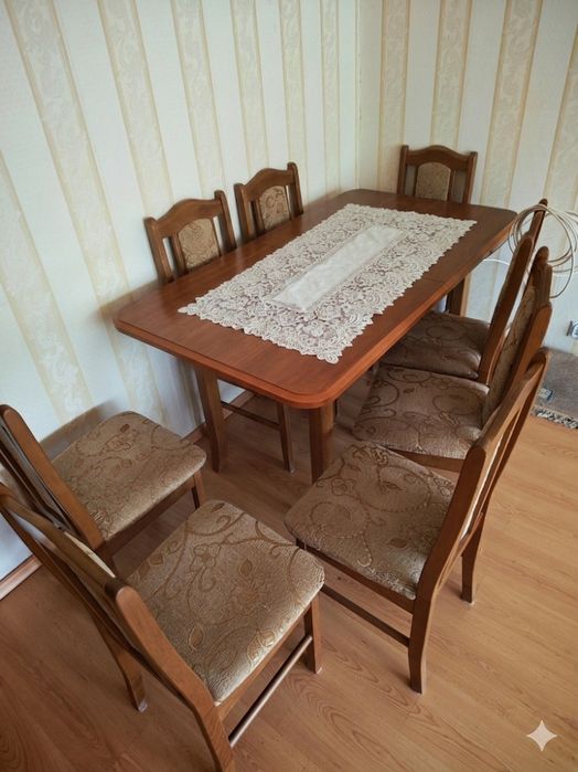 Stół 160x90cm rozkładany z 6 krzesłami