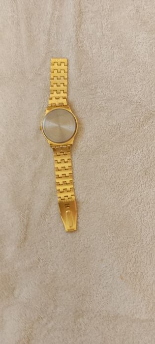 Zegarek męski złoty trzeba nową baterię i trzeba końcówki dwie