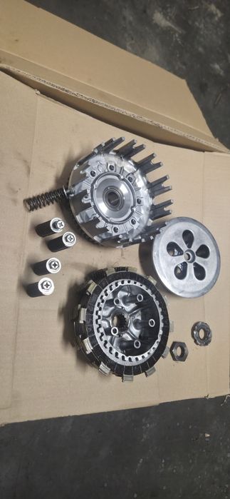 Kosz sprzegłowy sorzegło komplet Yamaah yzf 250 rok 14-18 części