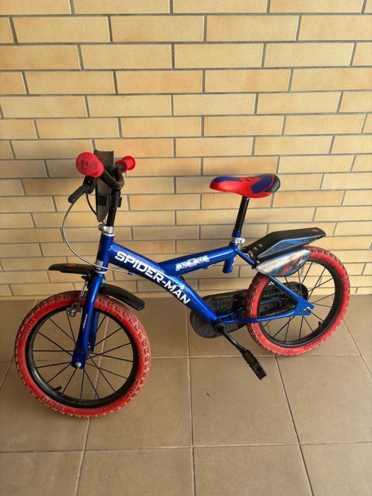Bicicleta infantil Spider-Man-bom estado