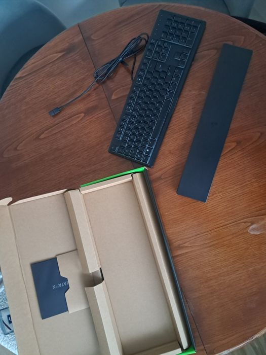 Teclado Razer ORNATA V3 X como novo