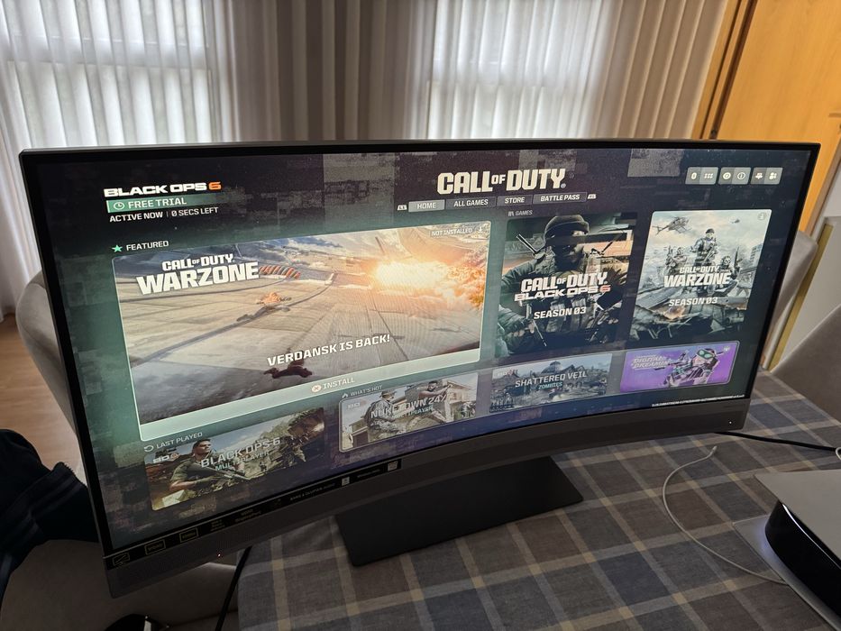 Monitor HP Envy Bang & Olufsen