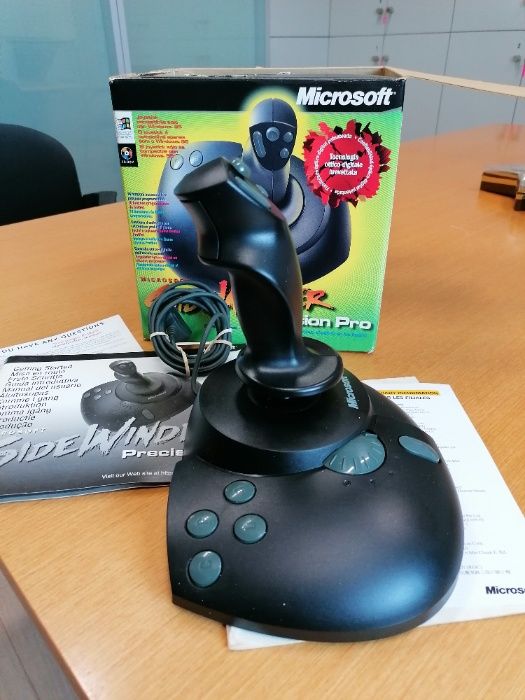 Microsoft SideWinder Joystick & Controller64172191604610121