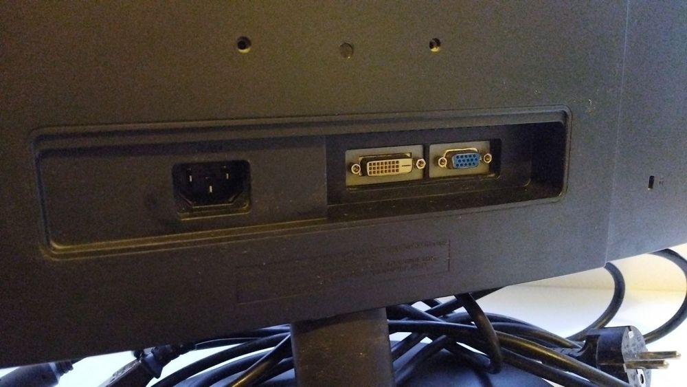 Продам монитор 23,8 Samsung