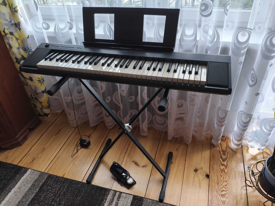 Pianino cyfrowe YAMAHA NP-12 Piaggero