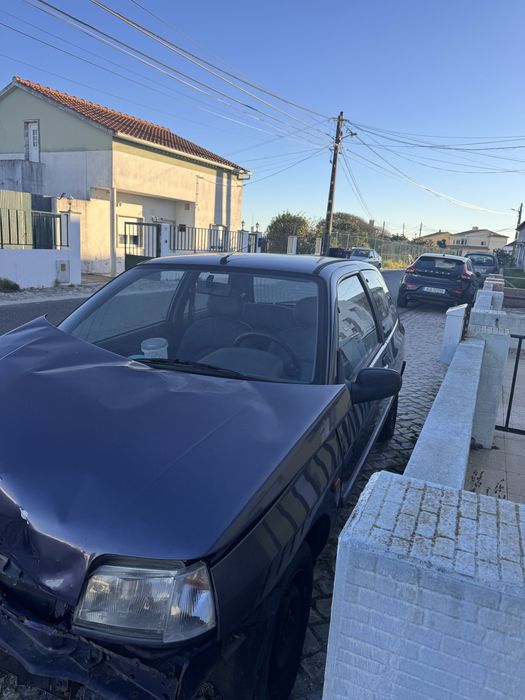 Renault clio 1994 1.0 inteiro ou para peças — photo 4