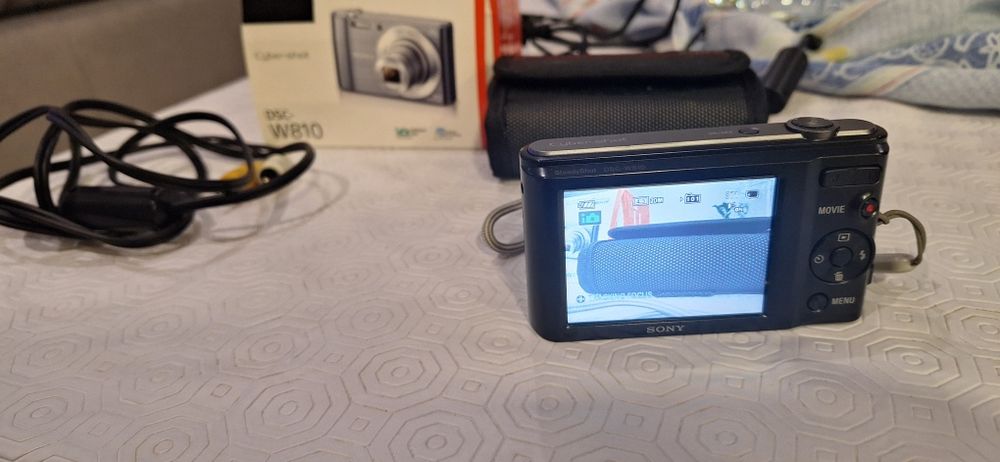 Camera sony w810