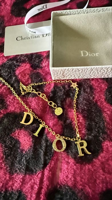 Naszyjnik Dior z pudelkiem i torebka prezentowa