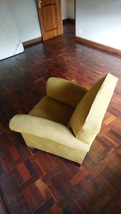 Poltrona antiga para venda