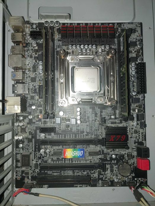 Xeon E5-2690 v1 (8C/16T) + 48GB ECC | X79 | Cooler Master | GTS 450