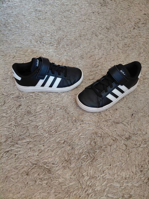 Sapatilha adidas unisexo