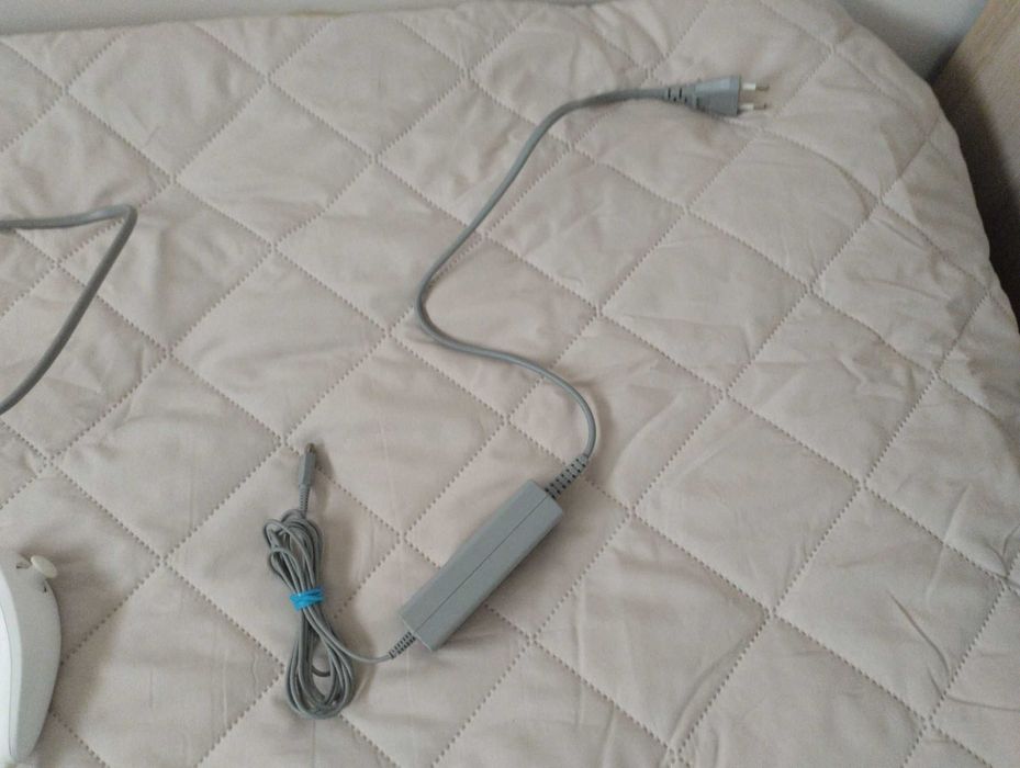 Wii U Desbloqueada com todos os acessórios necessários para jogos Wii