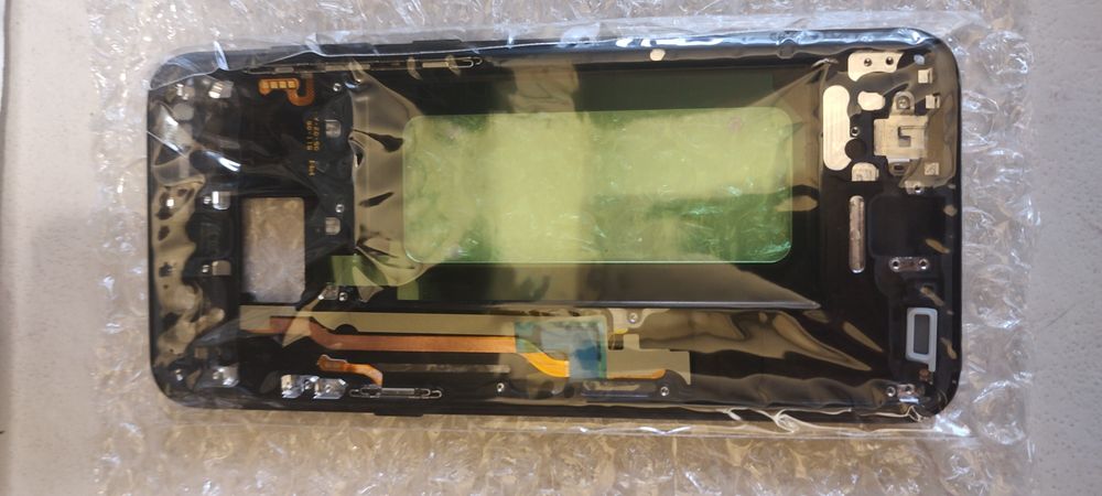 Середня частина корпусу galaxy s8+