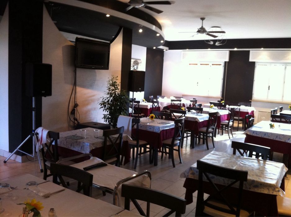 Продається в Італії ресторан/готель за деталями дзвоніть все пояснимо