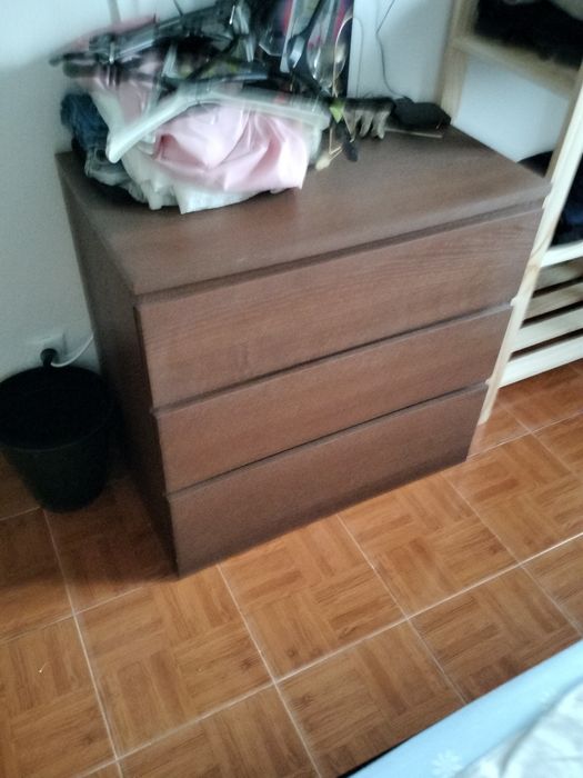 Cómoda Malm IKEA - castanho escuro