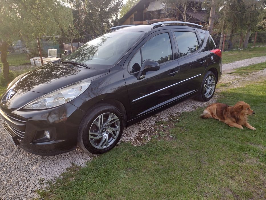 Peugeot 207SW 2011r