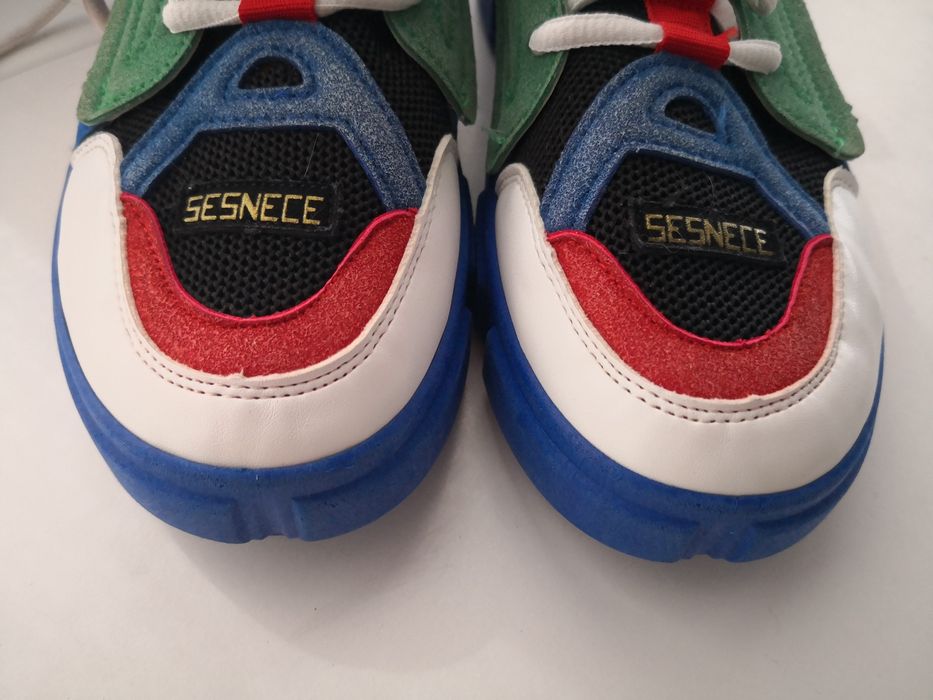 Кросівки яскраві 36 23см ідеал стан