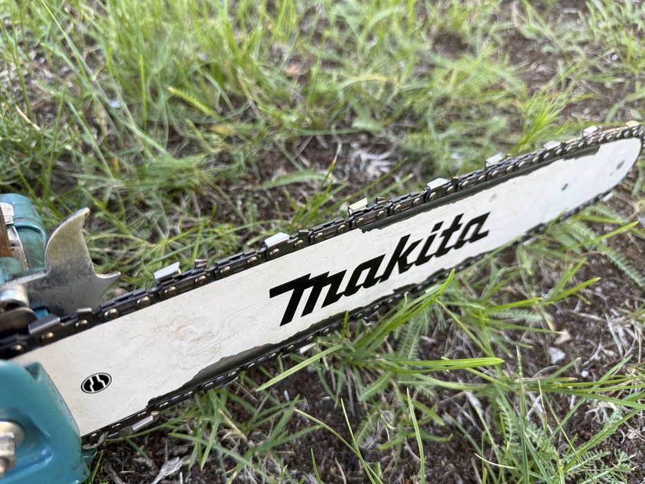 Spalinowa Makita pila lańcugowa EA3200S sprawna używana