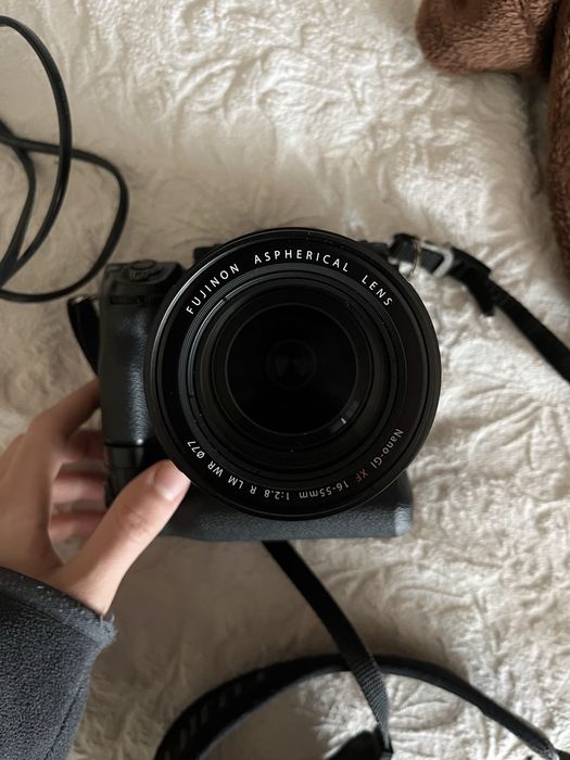 Cãmara Fujifilm X-H1+Lente fujinon XF 16-55mm f2.8 + extras