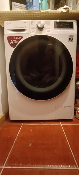 LG Máquina de Lavar Roupa F2X50S8TLB (8 kg)