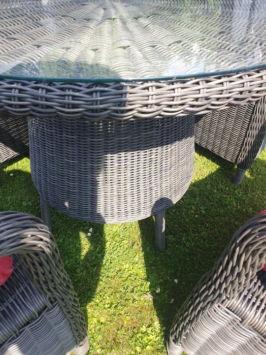 Okrągły stół + 4 fotele meble ogrodowe Intratuin