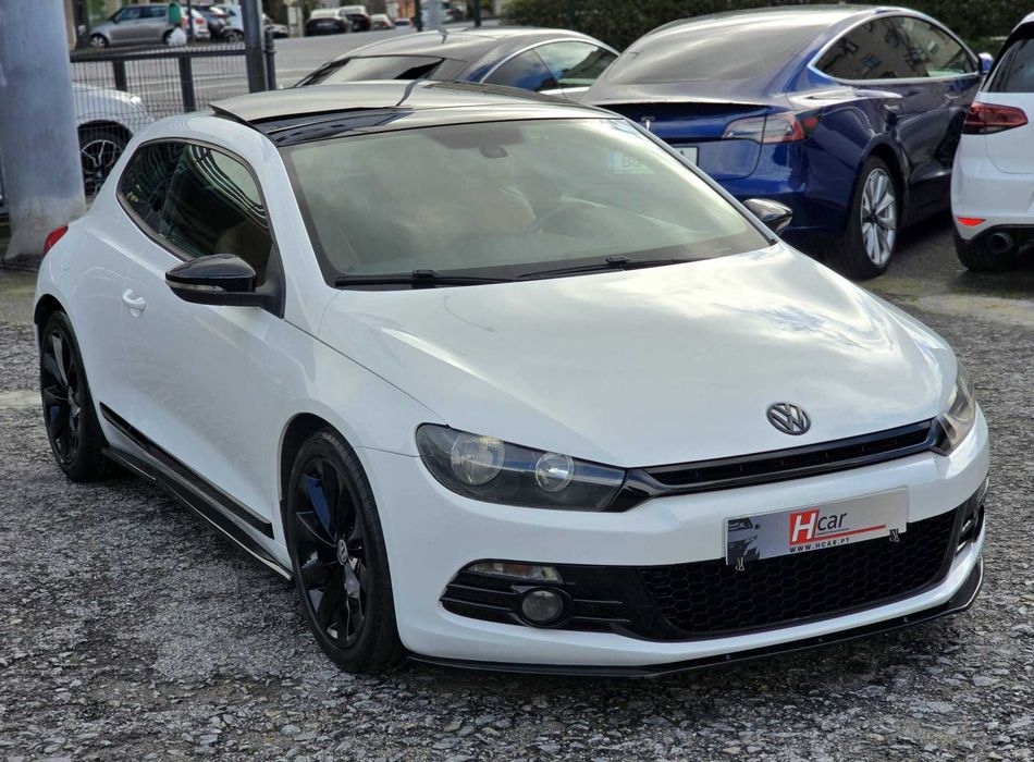 VOLKSWAGEN SCIROCCO 2.0TDI 140cv "FULL EXTRAS"