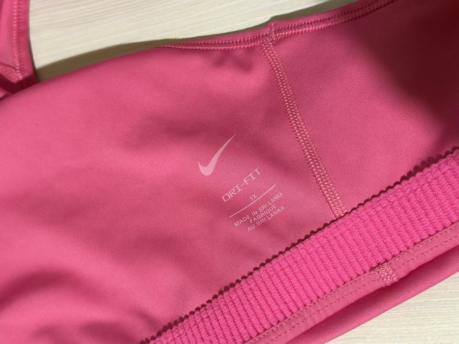 Топи Nike чорний та рожевий