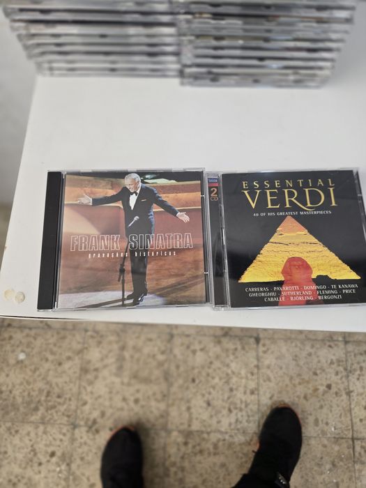 Lotes  de cds e dvds