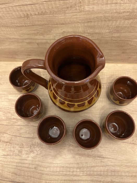 Ceramika bułgarska wazon i 6 kubeczków