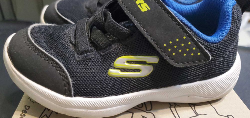 Кросівки Skechers 23р