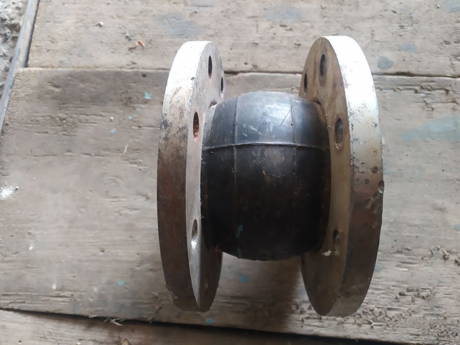 Эластичная муфта (компенсатор)