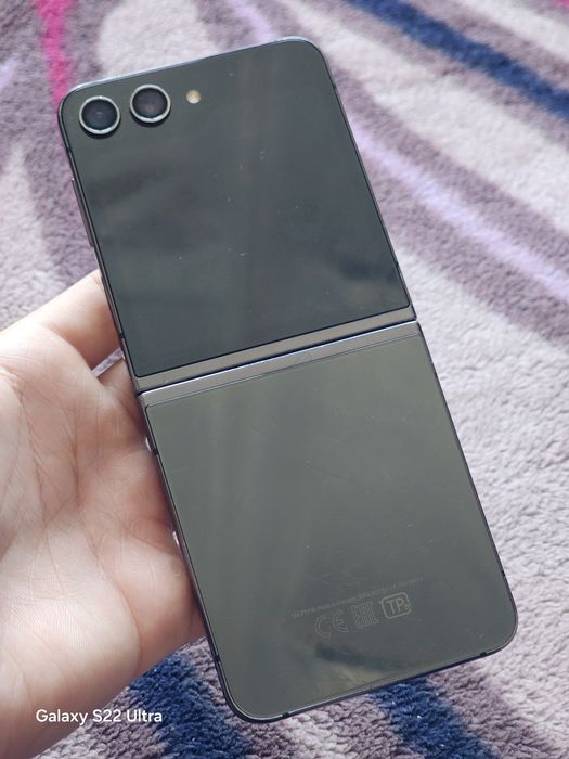 Samsung z flip 5  8/256