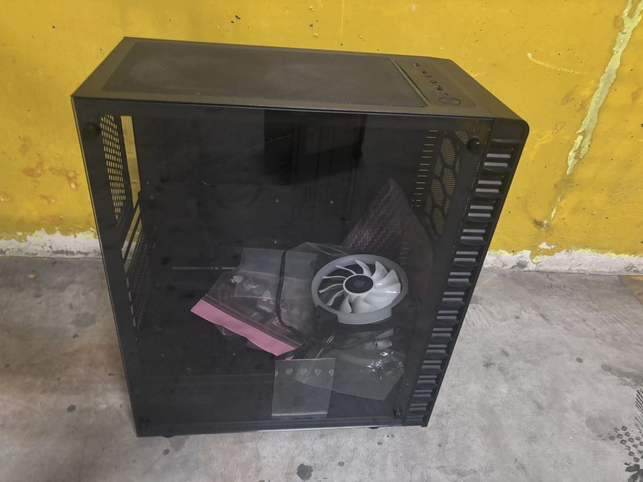 Caixa de Desktop PC Gaming.