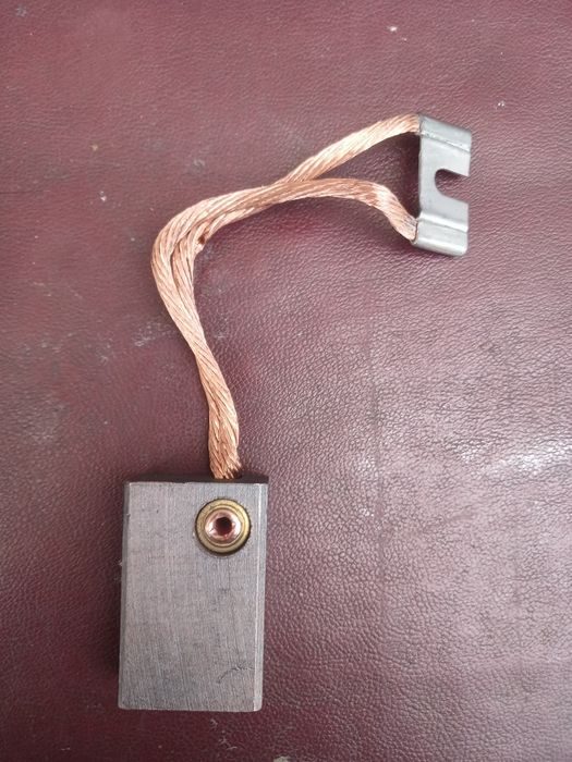 Щетки  меднографитовые МГ