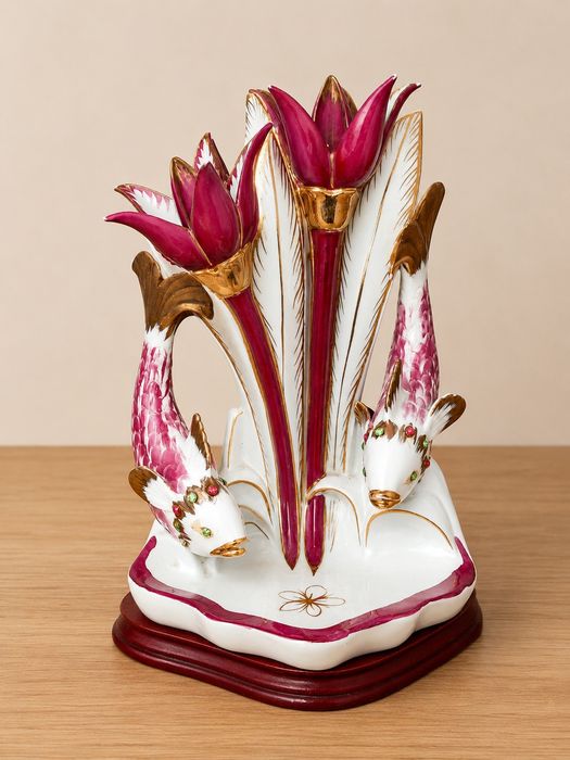 Peça decorativa em porcelana