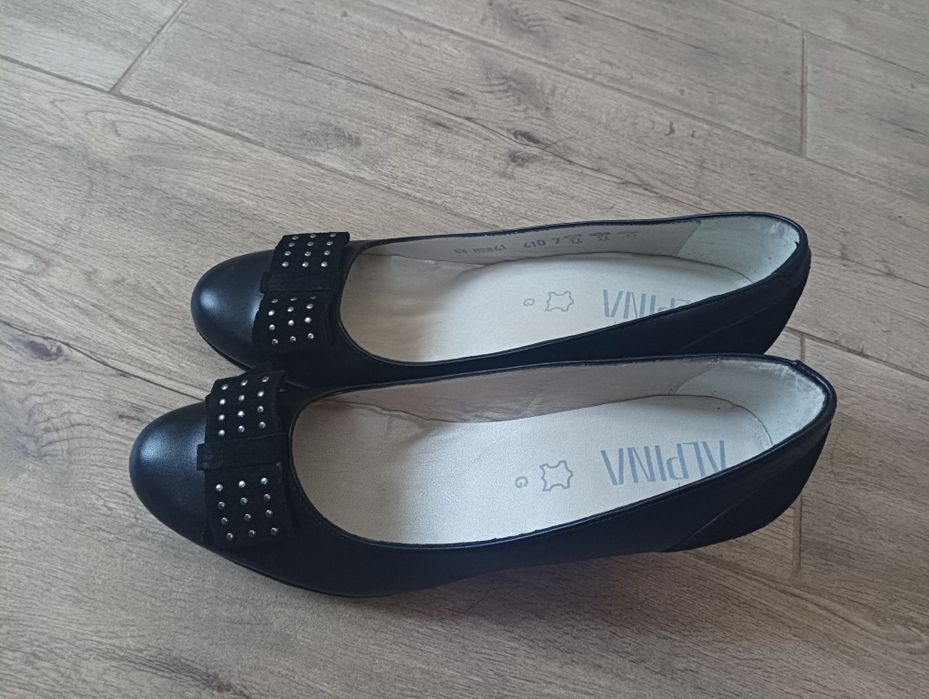 Шкіряні туфлі нові