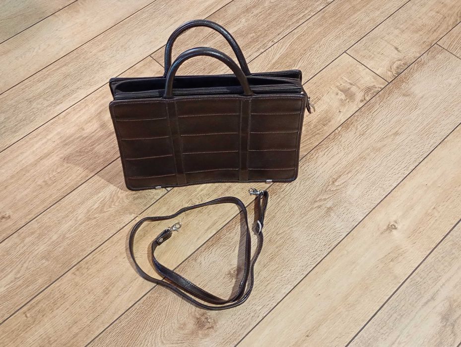 Torba skórzana z paskiem