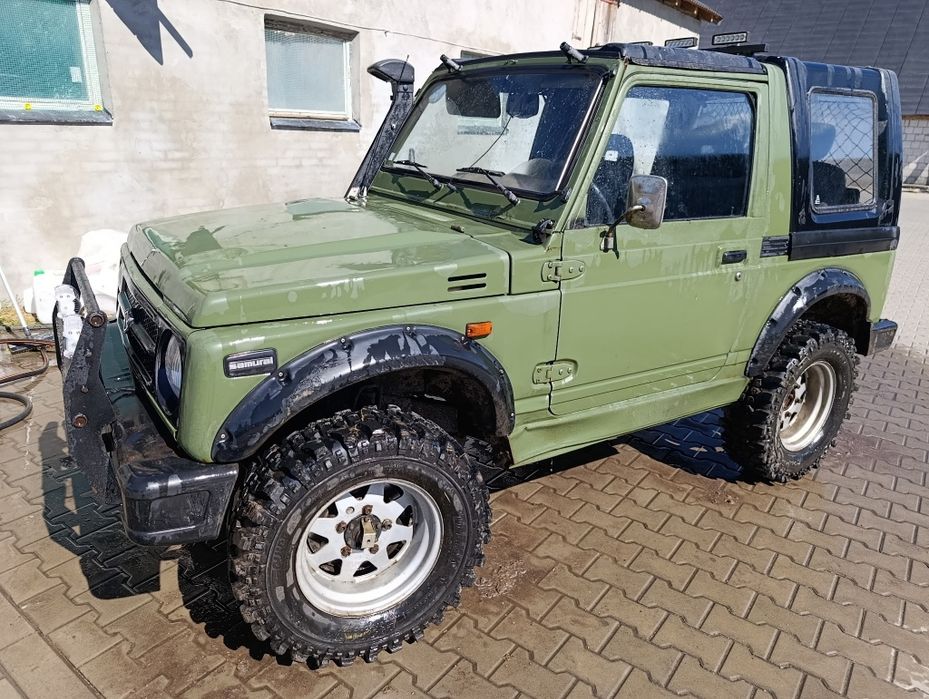 Suzuki Samurai