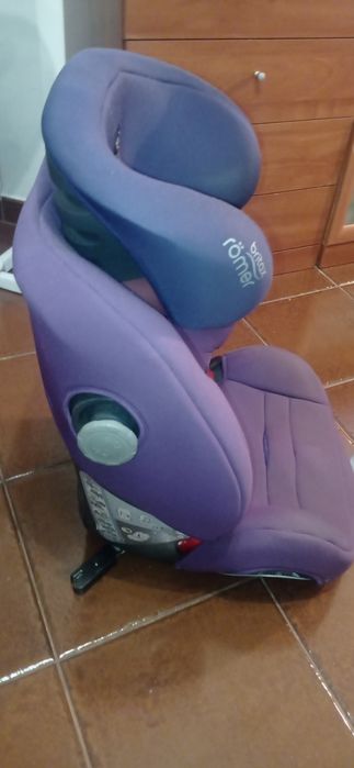 Cadeira auto Britax Römer Evolva 1-2-3 roxa, adequada para crianças dos 9 aos 36 kg