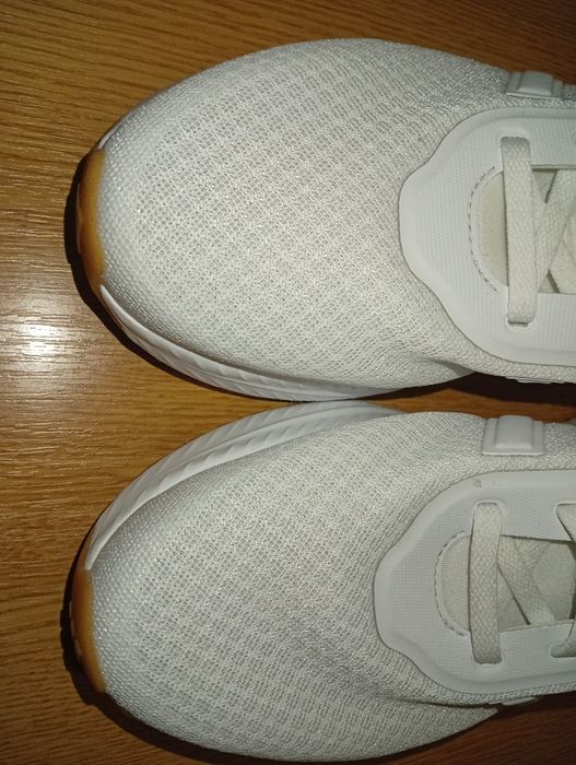 Продам кросівки Adidas 41 розмір