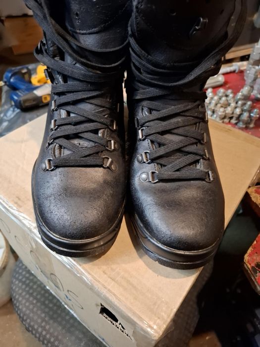 Botas 43 Ranger novas