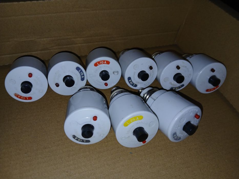 Bezpiecznik wkręcany 20A 1szt