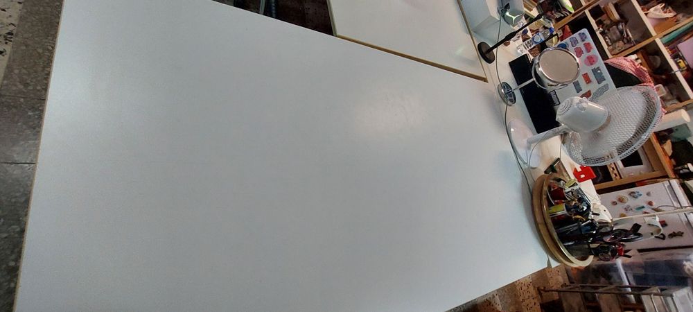 2 Secretárias IKEA GALANT 140×80 cm — altura regulável — 50€/cada