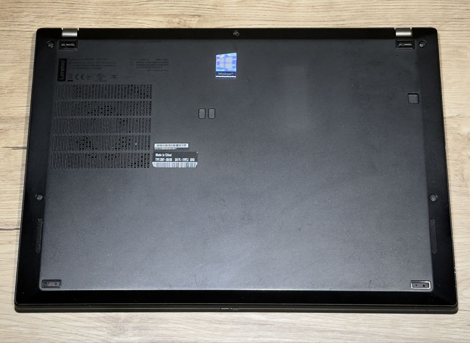 Lenovo thinkpad T490s