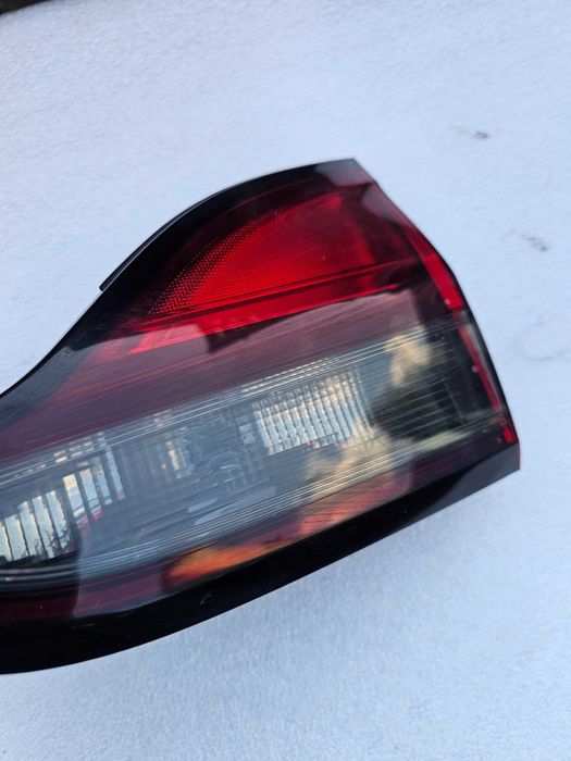 Lampa Prawy Tył Opel Zafira C Zwykła