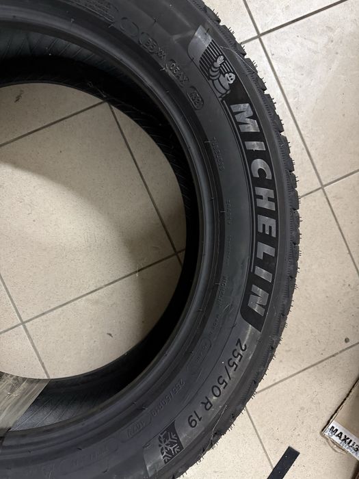 255/50 R19   MICHELIN.